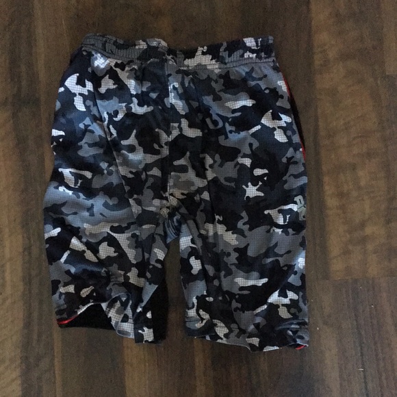 Boys Athletic Shorts - Picture 2 of 4